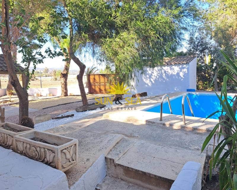 5 sovrum Villa till salu i Orihuela med pool garage - 375 000 € (Ref: 9331046)