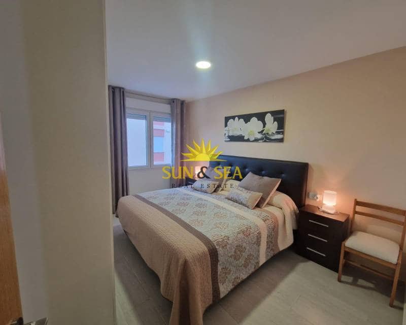 3 chambre Appartement à vendre à Torrevieja avec garage - 320 000 € (Ref: 9331325)