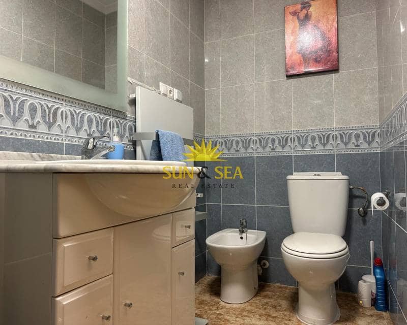 3 soverom Penthouse til salgs i Torrevieja med garasje - € 180 000 (Ref: 9331327)