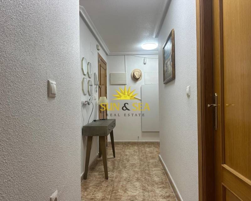 3 soverom Penthouse til salgs i Torrevieja med garasje - € 180 000 (Ref: 9331327)