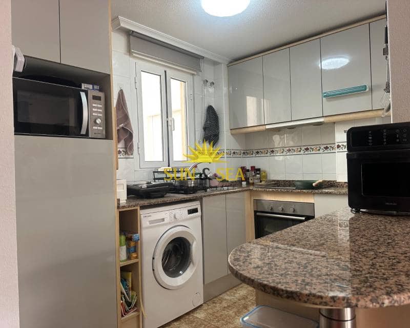 3 soverom Penthouse til salgs i Torrevieja med garasje - € 180 000 (Ref: 9331327)