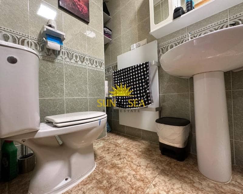 3 soverom Penthouse til salgs i Torrevieja med garasje - € 180 000 (Ref: 9331327)