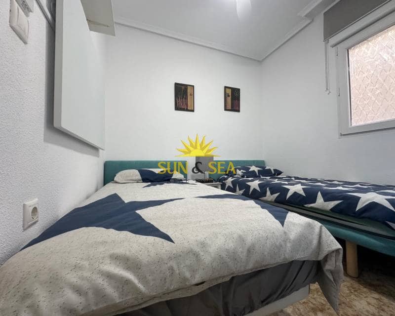 3 soverom Penthouse til salgs i Torrevieja med garasje - € 180 000 (Ref: 9331327)