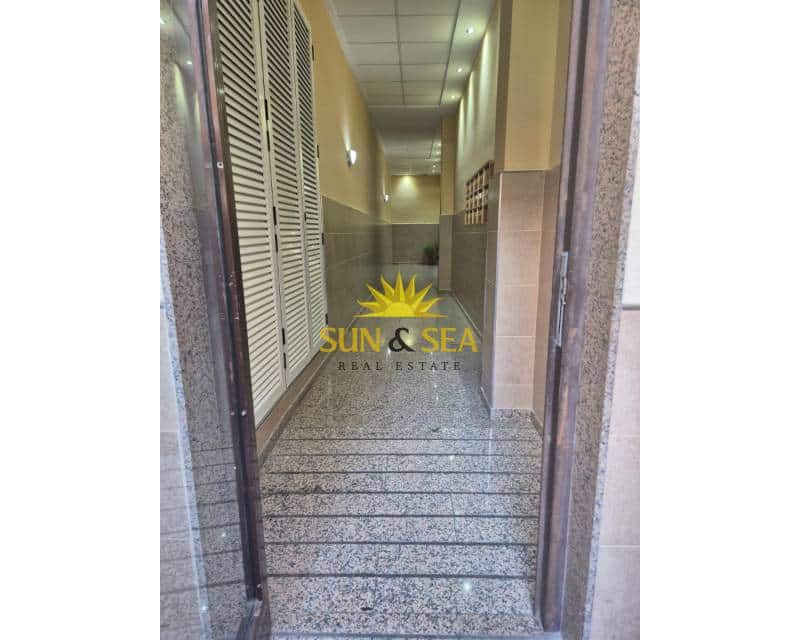 3 soverom Penthouse til salgs i Torrevieja med garasje - € 180 000 (Ref: 9331327)