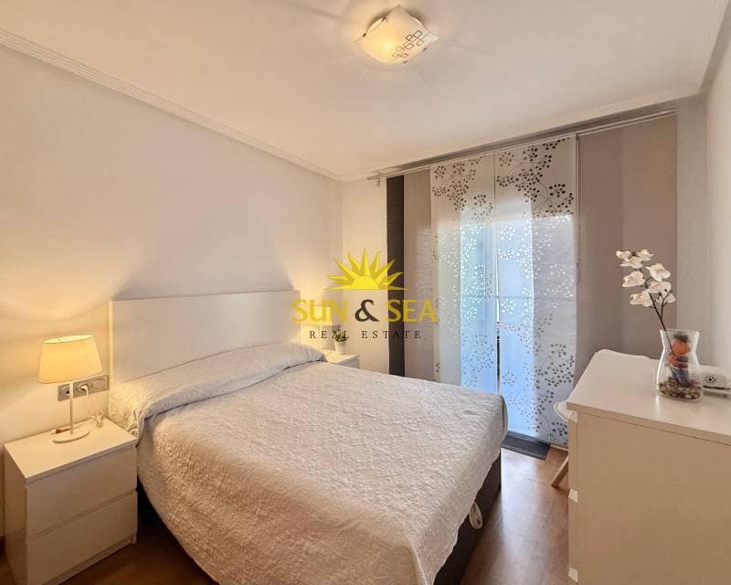 3 sovrum Lägenhet att hyra i Torrevieja med garage - 1 300 € (Ref: 9331768)