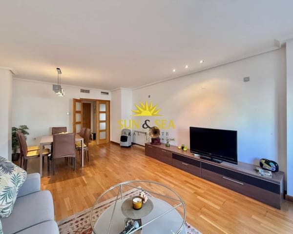 3 soveværelse Lejlighed til leje i Centro - Muelle Pesquero, Torrevieja med garage - € 1.300 (Ref: 9331768)