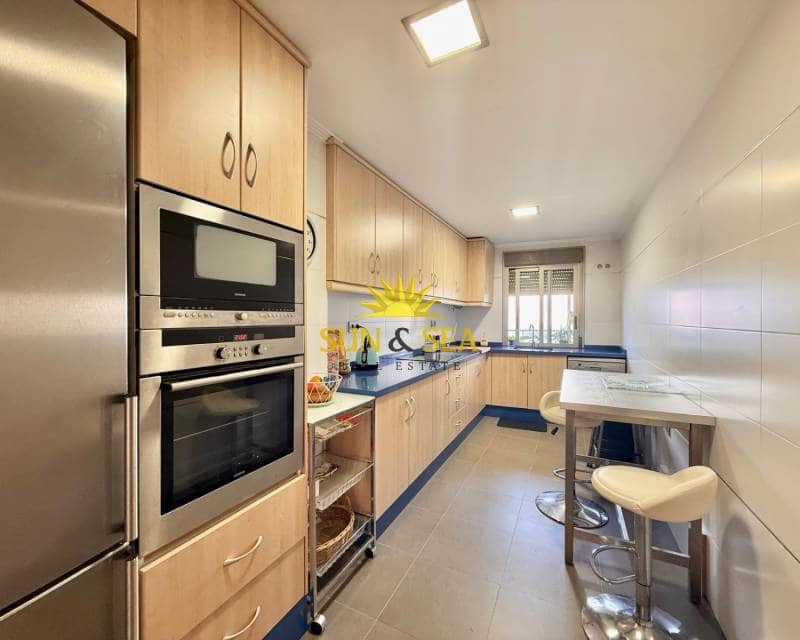 3 sovrum Lägenhet att hyra i Torrevieja med garage - 1 300 € (Ref: 9331768)