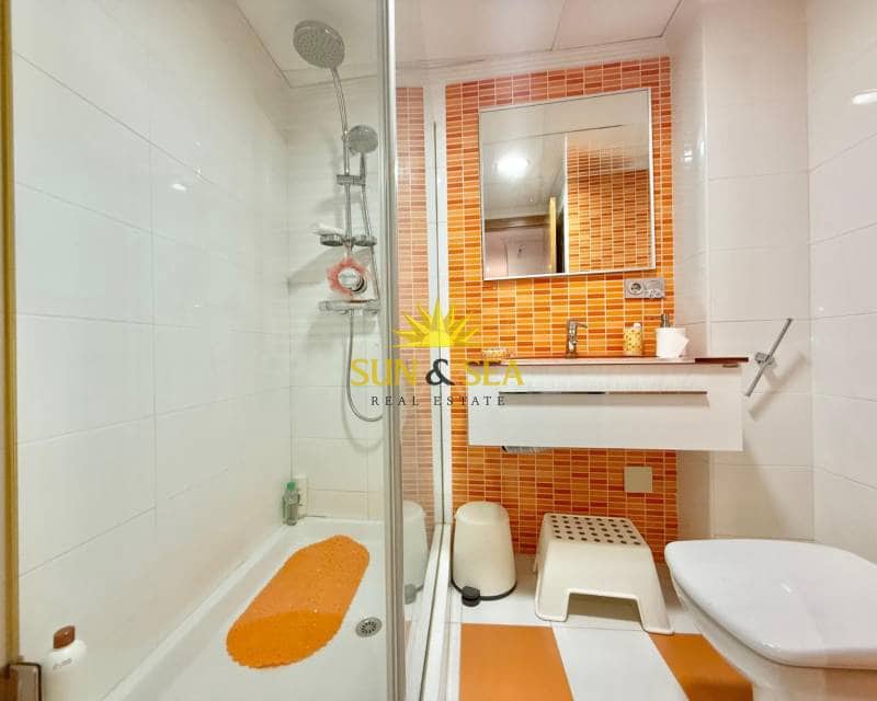 3 sovrum Lägenhet att hyra i Torrevieja med garage - 1 300 € (Ref: 9331768)