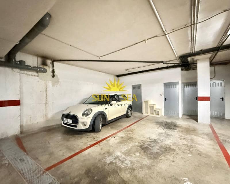 3 sovrum Lägenhet att hyra i Torrevieja med garage - 1 300 € (Ref: 9331768)