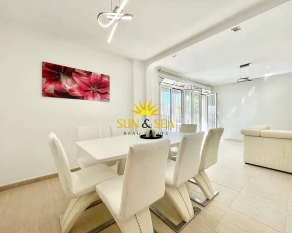 4 bedroom Villa for rent in Pueblo Latino, Pilar de la Horadada with pool garage - € 2,000 (Ref: 9331892)