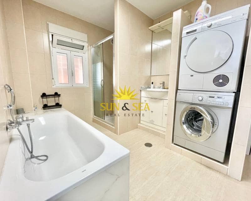 4 sypialnia Willa do wynajęcia w Pilar de la Horadada z basenem garażem - 2 000 € (Ref: 9331892)