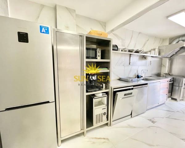 4 bedroom Villa for rent in Pueblo Latino, Pilar de la Horadada with pool garage - € 2,000 (Ref: 9331892)