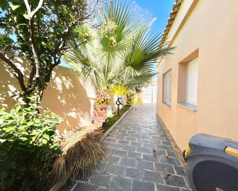 4 sypialnia Willa do wynajęcia w Pilar de la Horadada z basenem garażem - 2 000 € (Ref: 9331892)