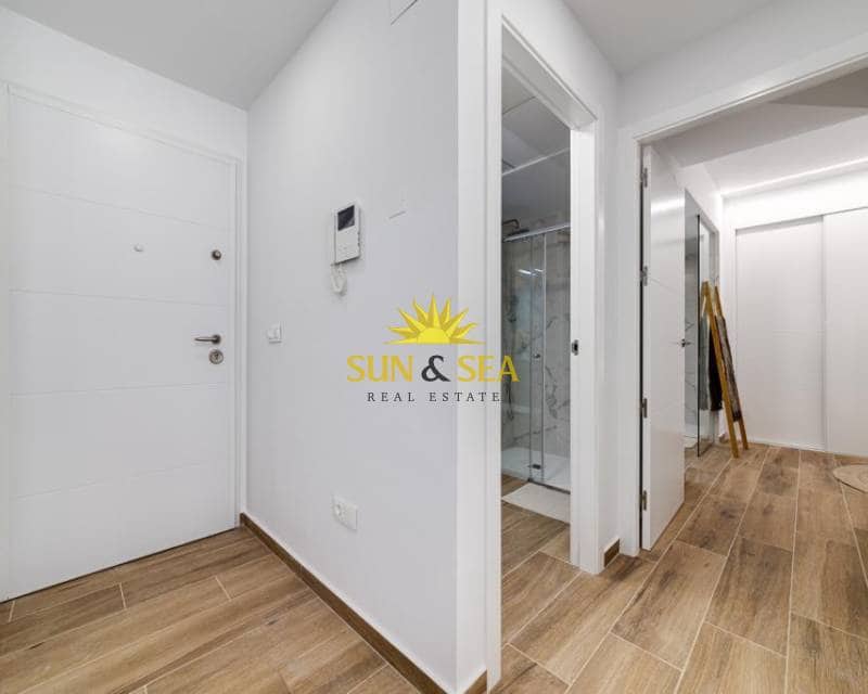 Apartamento de 2 habitaciones en Villamartin en alquiler con piscina - 2.000 € (Ref: 9332754)