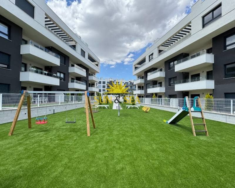 Apartamento de 2 habitaciones en Villamartin en alquiler con piscina - 2.000 € (Ref: 9332754)