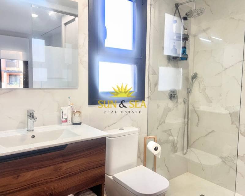 Apartamento de 2 habitaciones en Villamartin en alquiler con piscina - 2.000 € (Ref: 9332754)