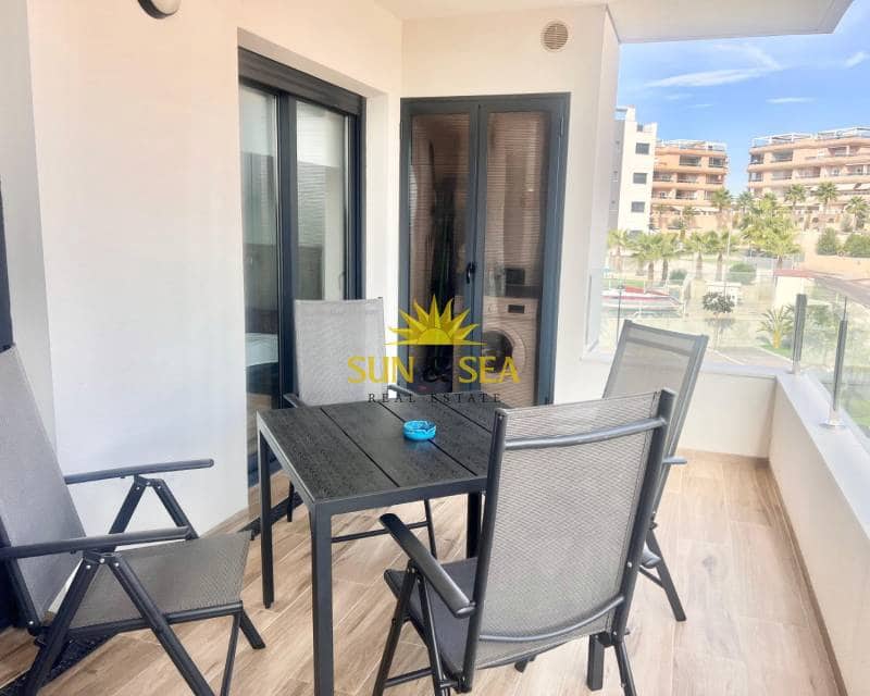 Apartamento de 2 habitaciones en Villamartin en alquiler con piscina - 2.000 € (Ref: 9332754)