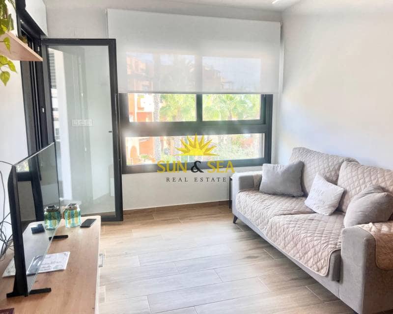 Apartamento de 2 habitaciones en Villamartin en alquiler con piscina - 2.000 € (Ref: 9332754)