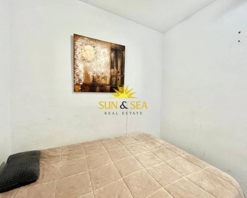 1 sypialnia Apartament do wynajęcia w Torrevieja z basenem - 600 € (Ref: 9332755)