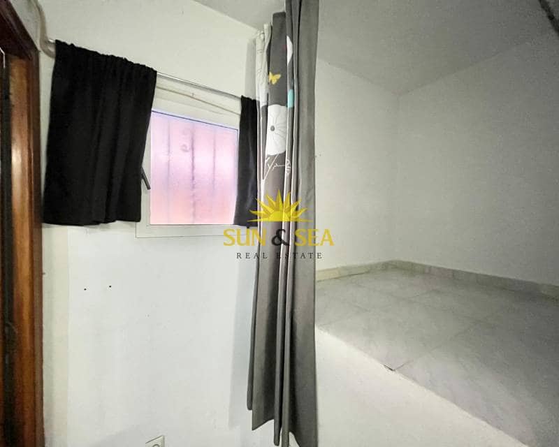 1 sypialnia Apartament do wynajęcia w Torrevieja z basenem - 600 € (Ref: 9332755)