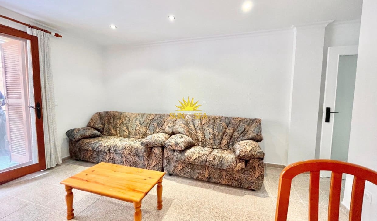 2 Zimmer Apartment zu vermieten in Torrevieja - 800 € (Ref: 9335634)