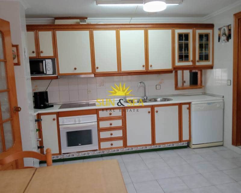 2 makuuhuone Huoneisto vuokrattavana paikassa La Manga del Mar Menor - 750 € (Ref: 9336949)