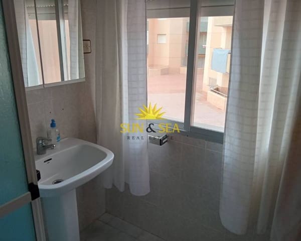 2 sovrum Lägenhet att hyra i La Manga del Mar Menor - 750 € (Ref: 9336949)