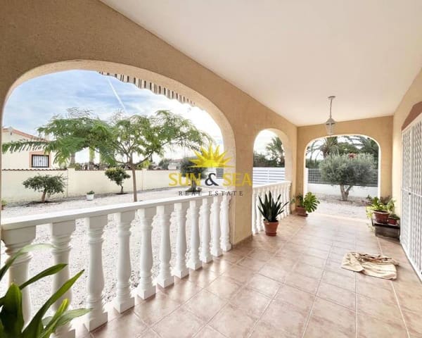 3 bedroom Villa for rent in Dolores with garage - € 1,600 (Ref: 9337204)