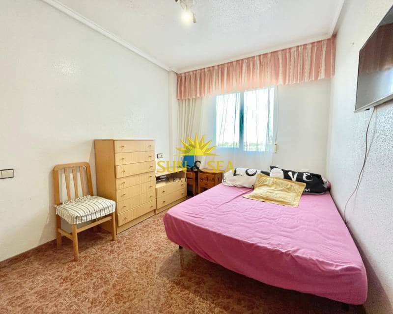 2 bedroom Apartment for rent in Torrevieja - € 750 (Ref: 9340339)