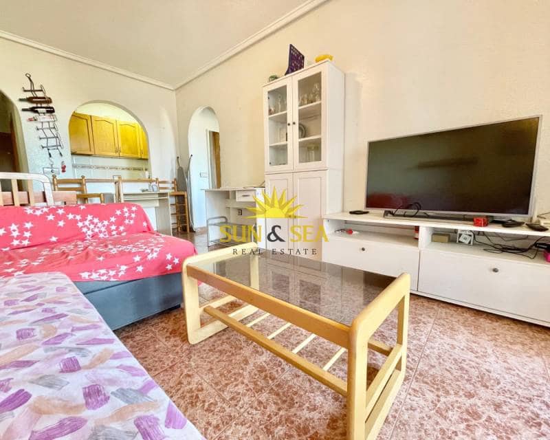 2 bedroom Apartment for rent in Torrevieja - € 750 (Ref: 9340339)