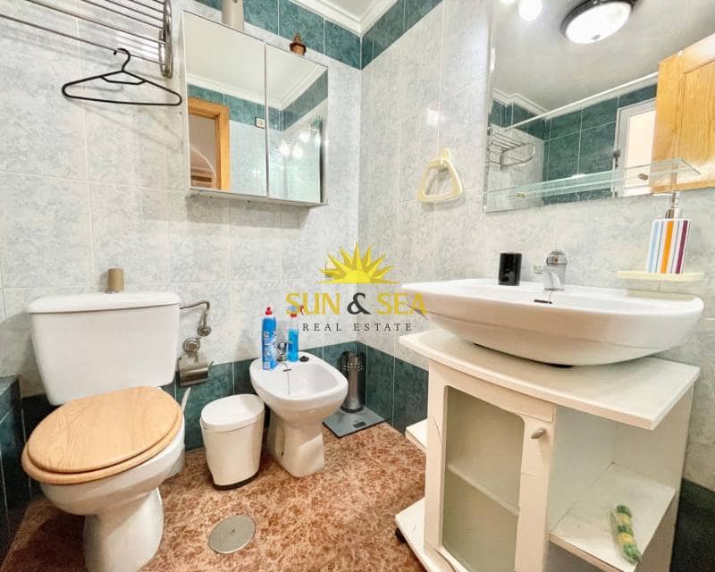 2 bedroom Apartment for rent in Torrevieja - € 750 (Ref: 9340339)