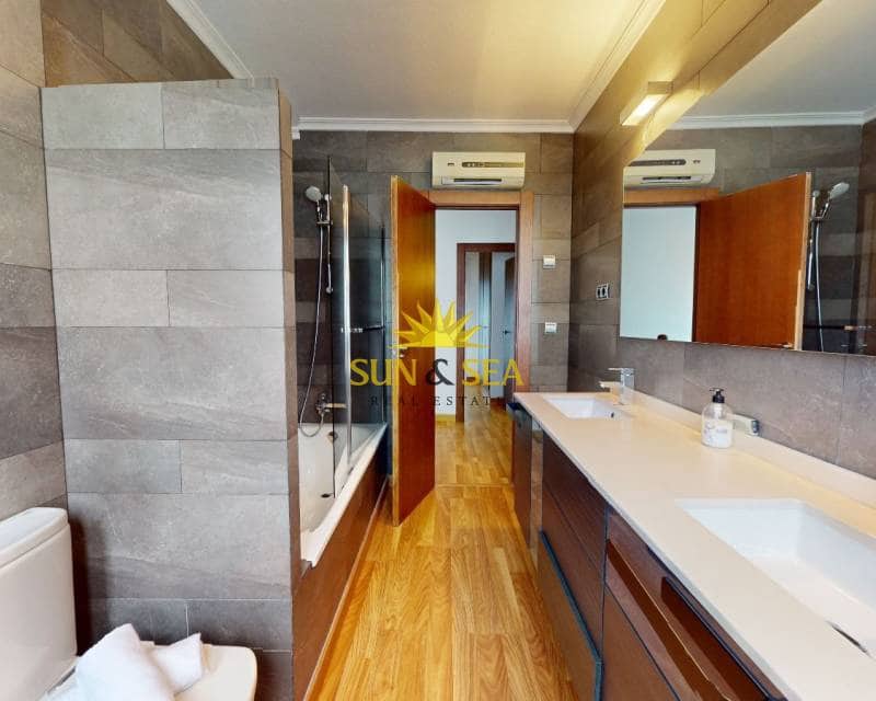 3 soveværelse Villa til leje i Playa de San Juan med swimmingpool - € 2.500 (Ref: 9340341)