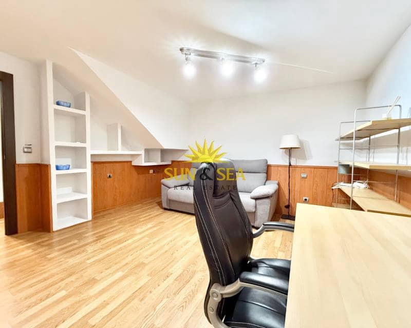 3 camera da letto Villa da affittare in Playa de San Juan con piscina - 2.700 € (Rif: 9340341)