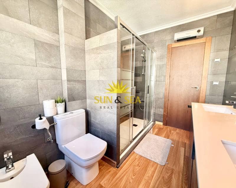 3 camera da letto Villa da affittare in Playa de San Juan con piscina - 2.700 € (Rif: 9340341)