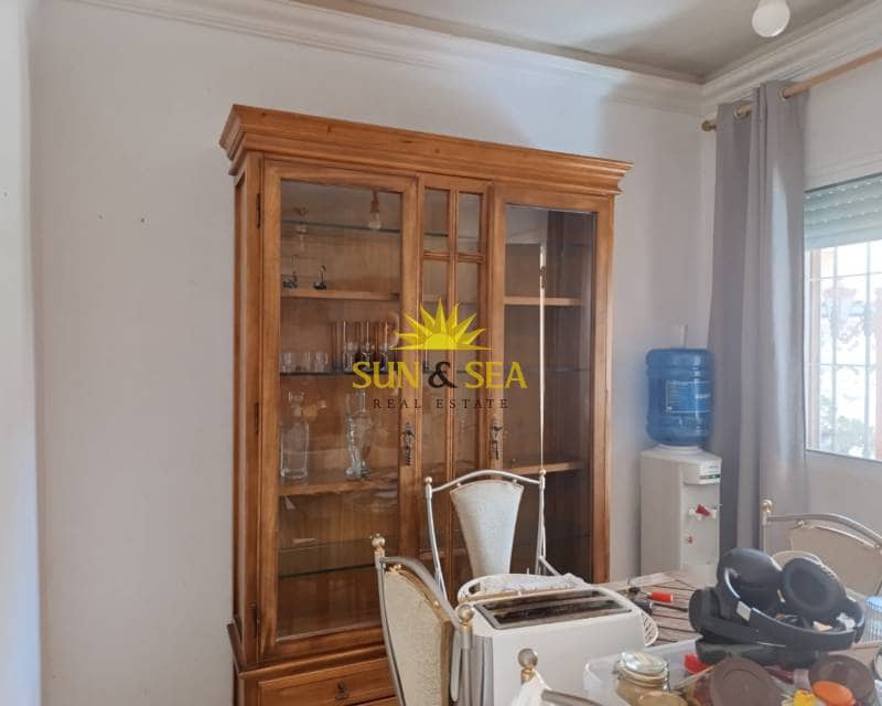 3 bedroom Villa for rent in Playa Honda with garage - € 1,200 (Ref: 9343478)