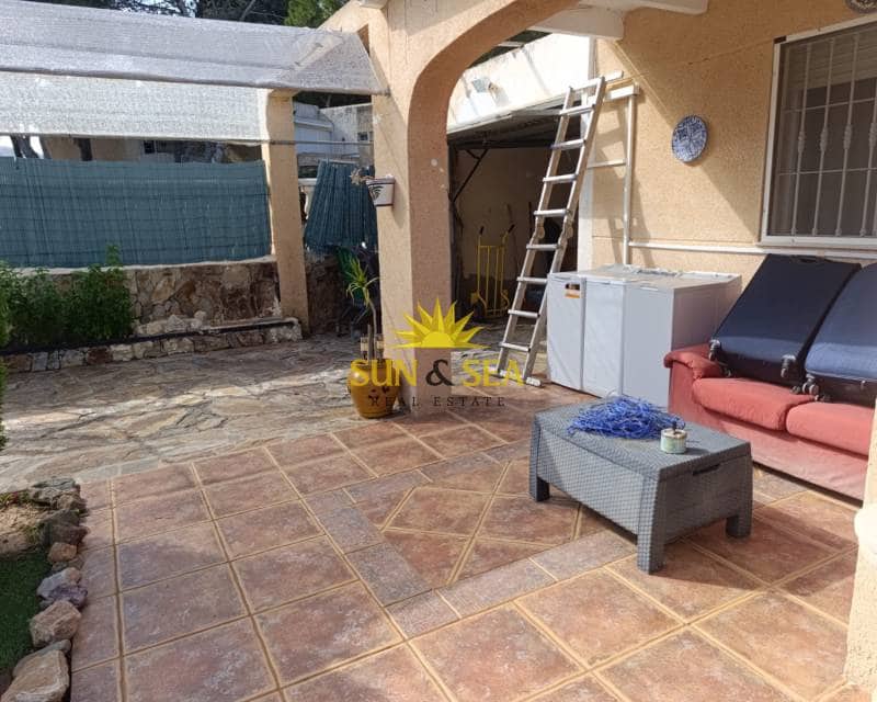 3 bedroom Villa for rent in Playa Honda with garage - € 1,200 (Ref: 9343478)