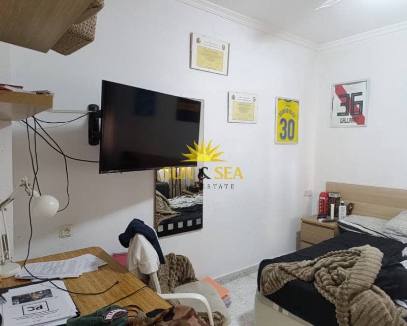 3 bedroom Villa for rent in Playa Honda with garage - € 1,200 (Ref: 9343478)