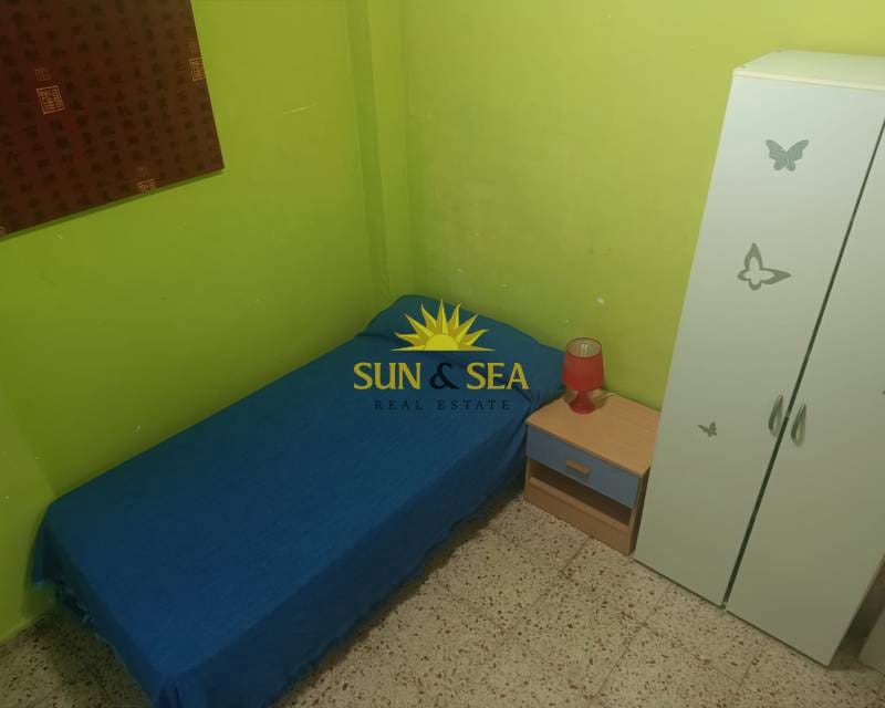 3 quarto Apartamento para arrendar em San Vicente / Sant Vicent del Raspeig - 900 € (Ref: 9343634)