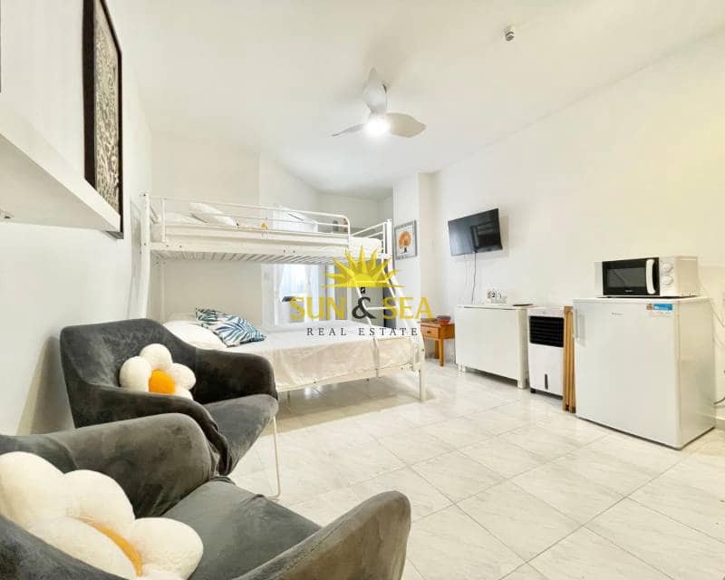 1 soveværelse Studio til leje i Torrevieja - € 650 (Ref: 9343967)