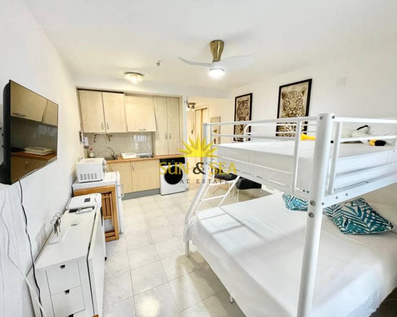 1 soveværelse Studio til leje i Torrevieja - € 650 (Ref: 9343967)