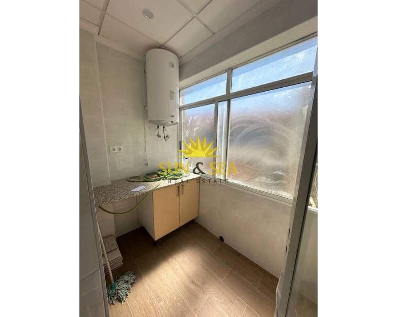 3 bedroom Apartment for sale in Almoradi - € 80,000 (Ref: 9345717)