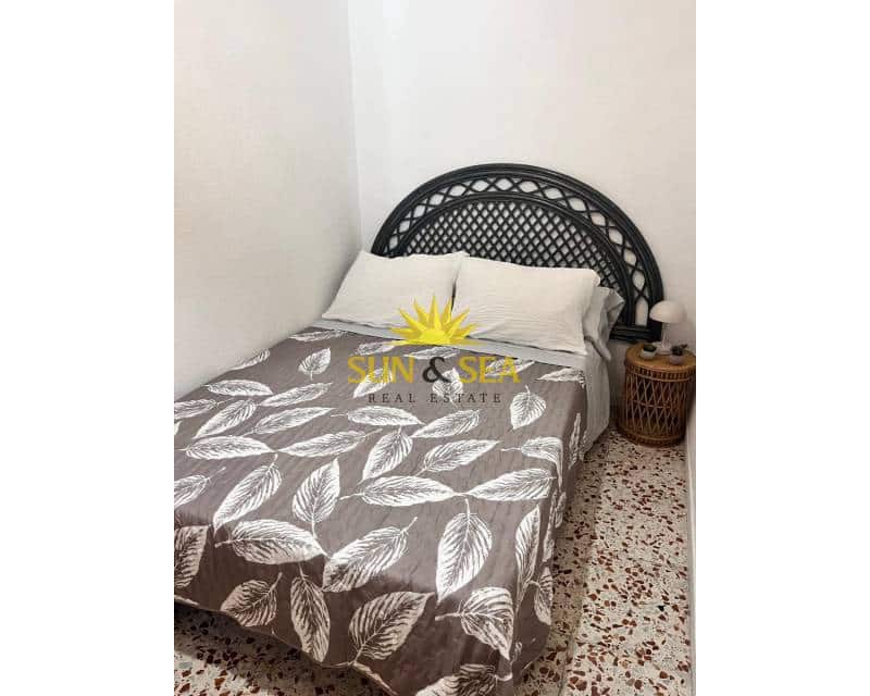 Appartement de 2 chambres à louer à Torre del Moro avec garage - 600 € (Ref: 9352150)