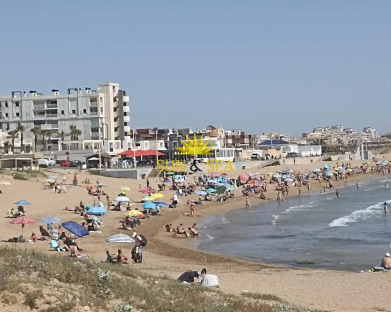 Appartement de 2 chambres à louer à Torre del Moro avec garage - 600 € (Ref: 9352150)