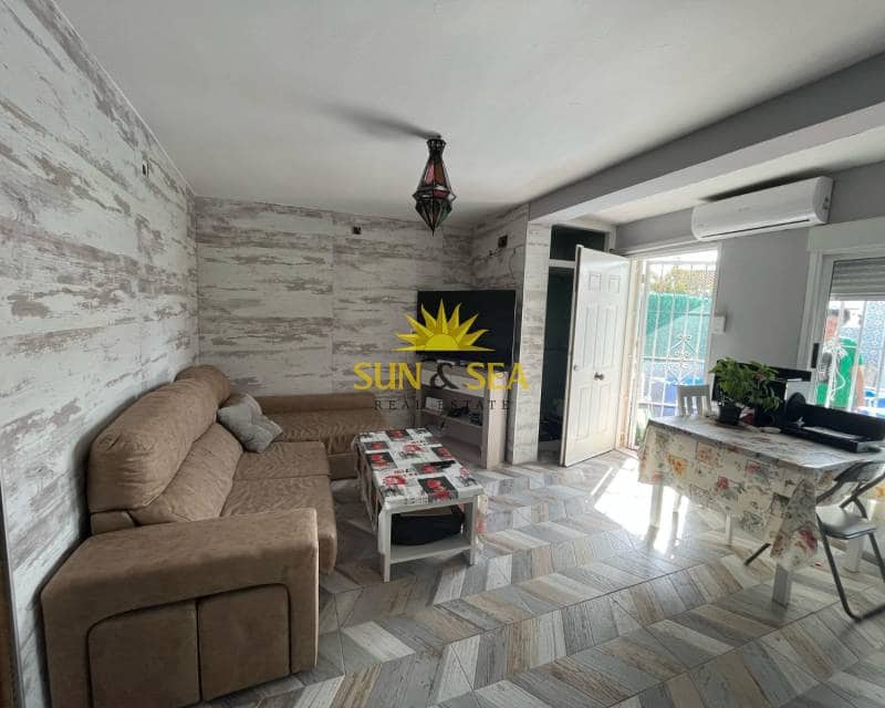 2 bedroom Villa for sale in Torrevieja - € 155,000 (Ref: 9354533)