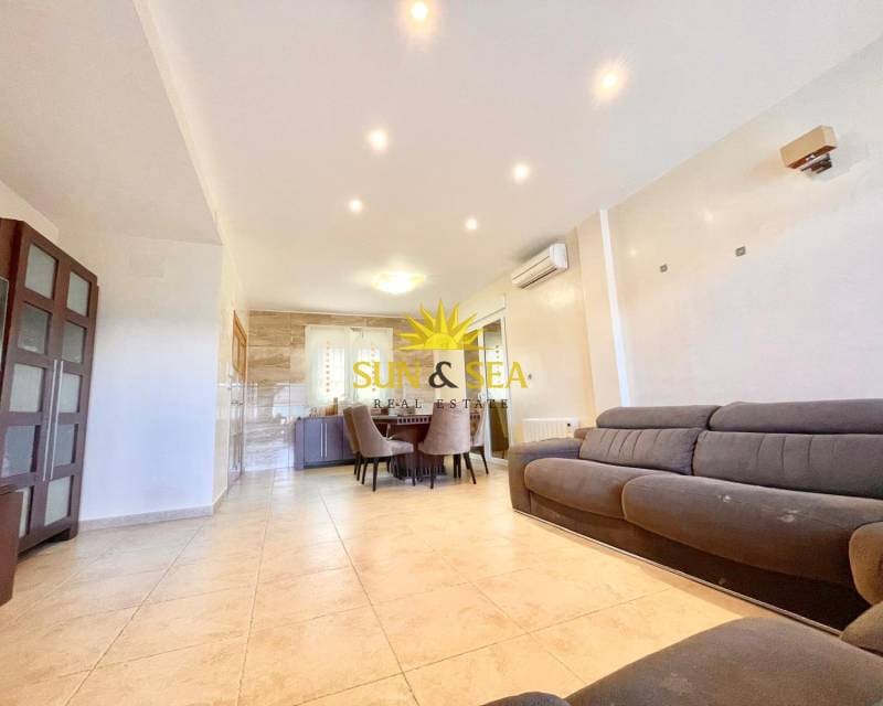 4 soverom Villa til salgs i Canada de la Lena med svømmebasseng garasje - € 475 000 (Ref: 9357885)