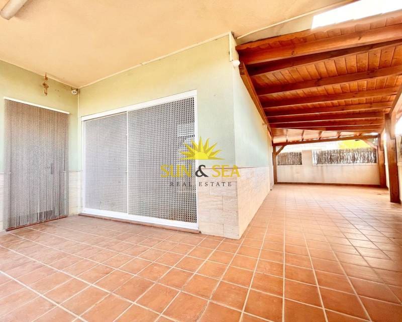 4 soverom Villa til salgs i Canada de la Lena med svømmebasseng garasje - € 475 000 (Ref: 9357885)