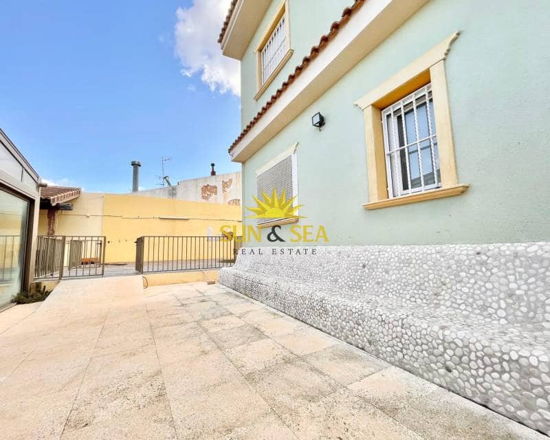 4 soverom Villa til salgs i Canada de la Lena med svømmebasseng garasje - € 475 000 (Ref: 9357885)