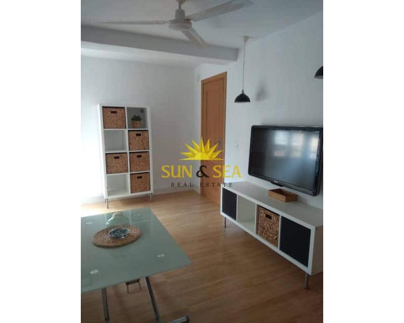 1 soveværelse Lejlighed til leje i Elche / Elx - € 750 (Ref: 9360928)