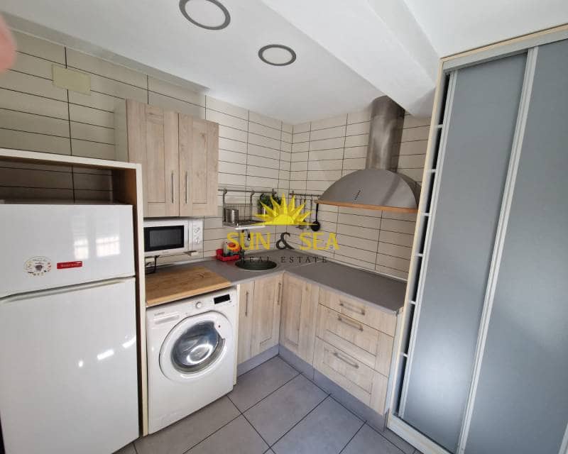 1 soveværelse Lejlighed til leje i Elche / Elx - € 750 (Ref: 9360928)