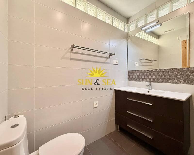 3 Zimmer Apartment zu vermieten in Dehesa de Campoamor - 950 € (Ref: 9363223)